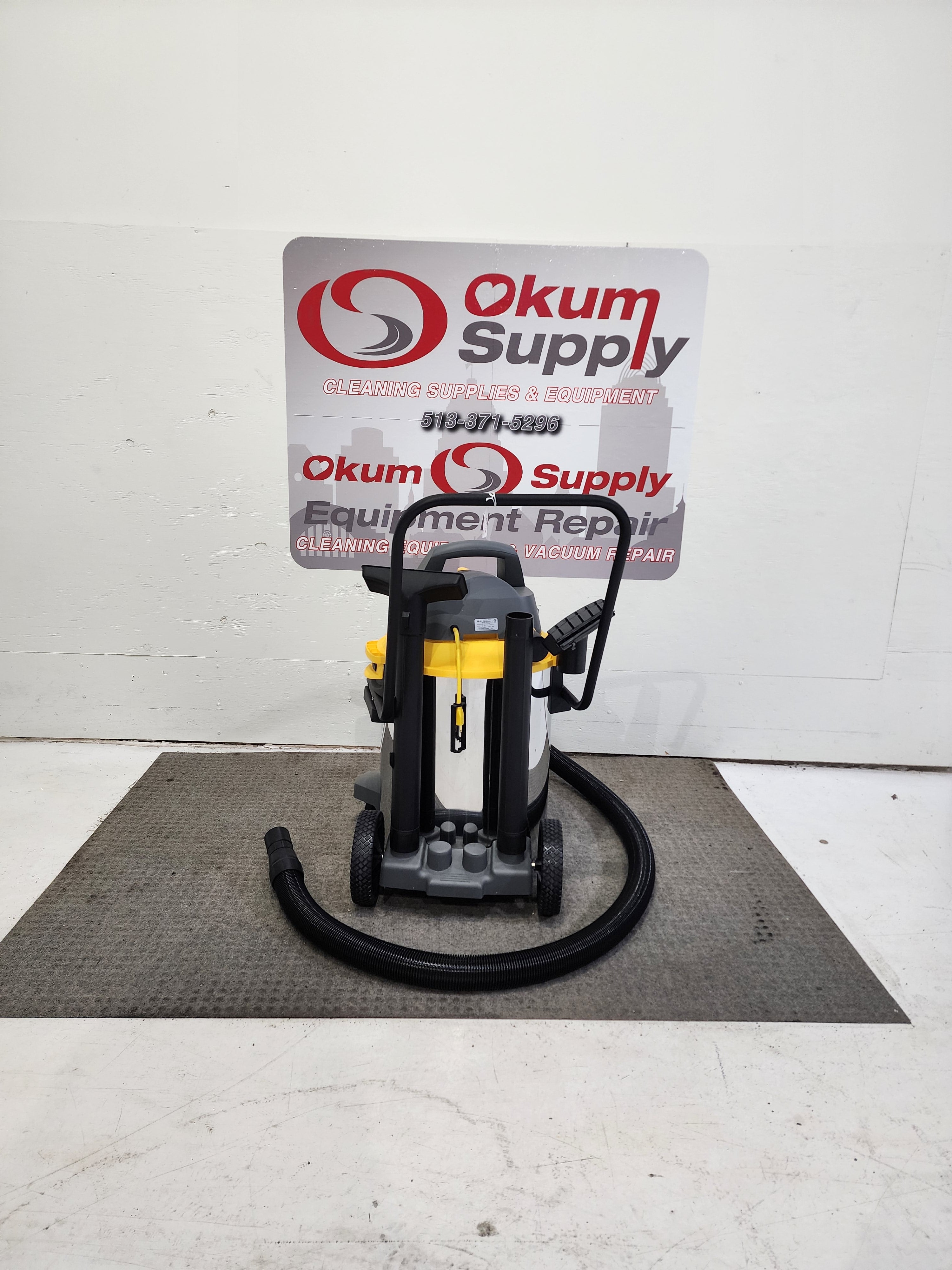Showroom Demo Model - Contractor Stainless Steel 6.5 Peak HP Wet Dry Blower Shop Vacuum - With Handle - 16 GAL