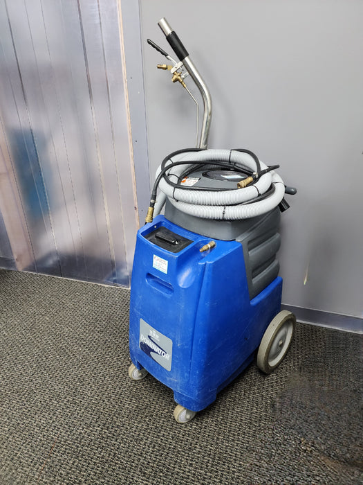 Windsor Dominator Carpet Extractor - Refurbished - 12 Gallon - Carpet Cleaner