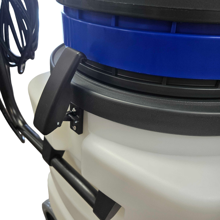 PERFECT 23 Gal. 2- motor Wet/Dry Vac, 28" front mount Squeegee, 5 pc tool kit with 10' hose