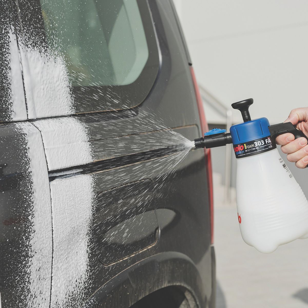 SOLO CLEANLine varioFOAM One-Hand Sprayer 303-FA - 1.25 Liter - Acidic (FKM Seals, pH 1-7)