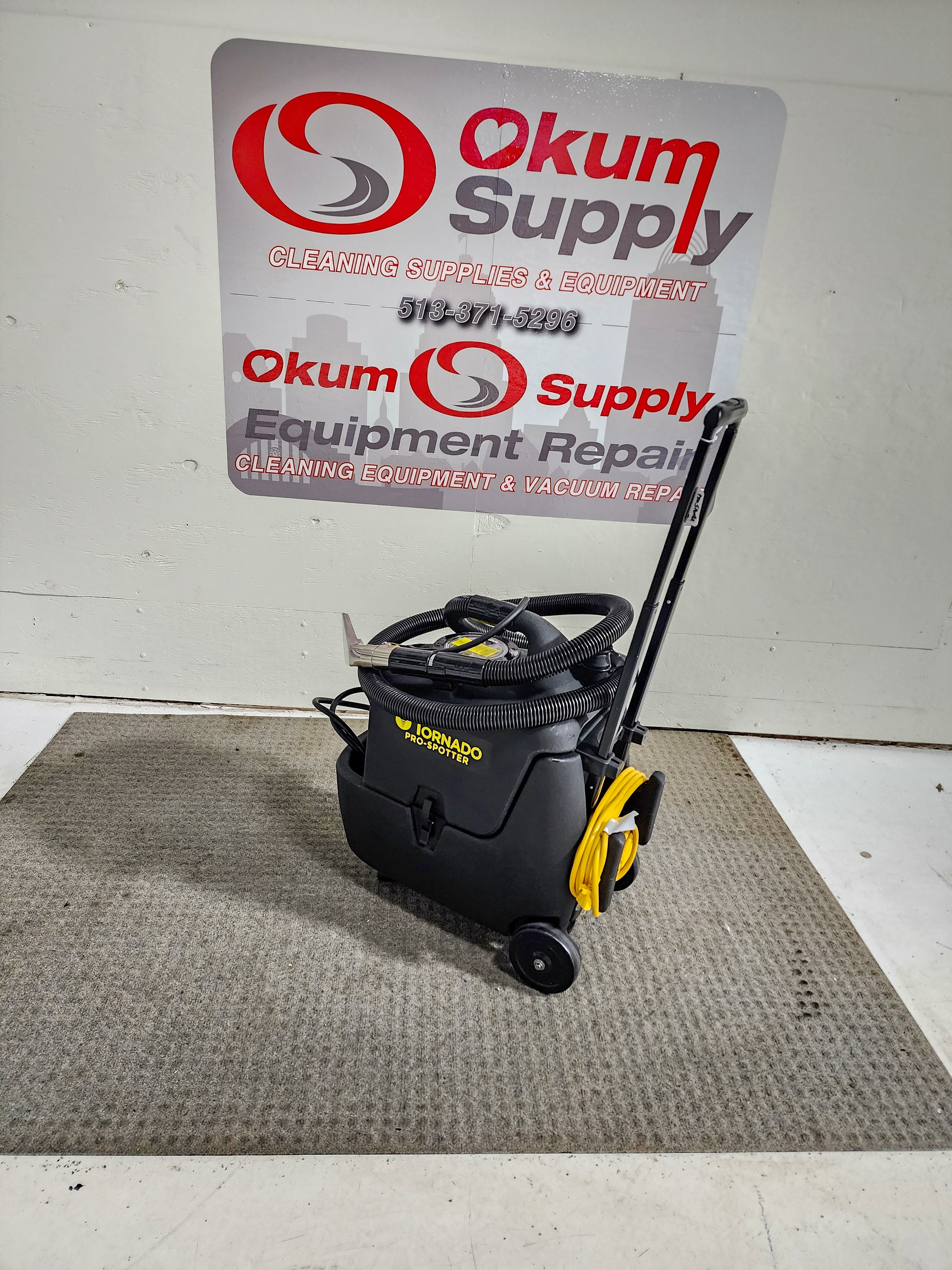 Showroom Demo Model - Tornado - Pro Spotter Deluxe - Carpet Extractor - 3.5 GAL