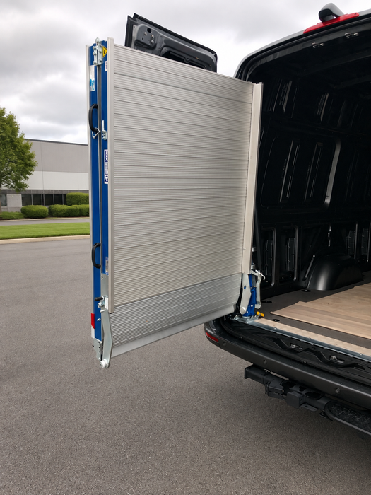 Light Plus series ramp, 47"x126", 1500 lbs capacity, Solid deck, Left-hand swivel