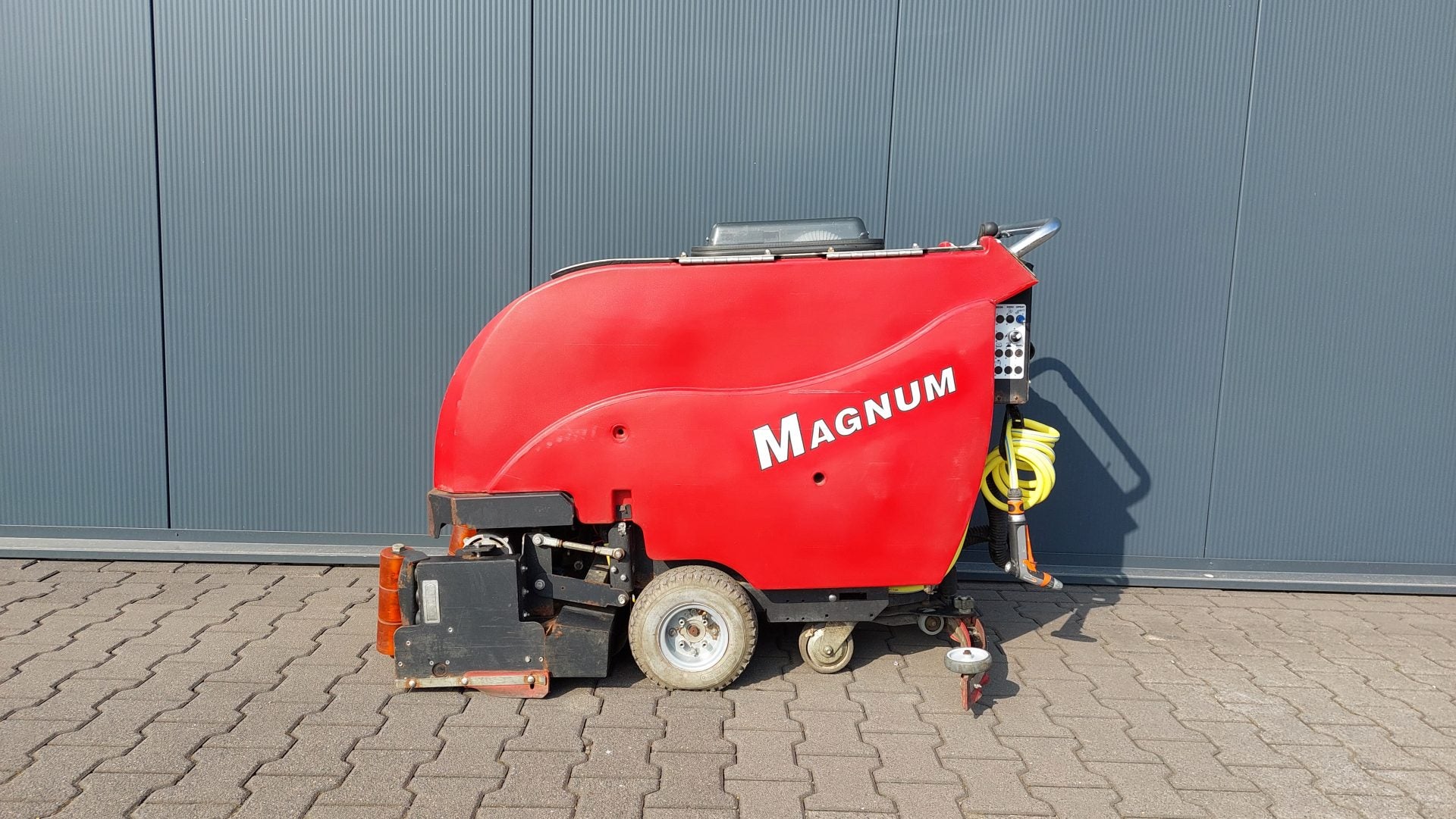 Factory Cat Magnum – Ride-On Floor Scrubber Repair Services