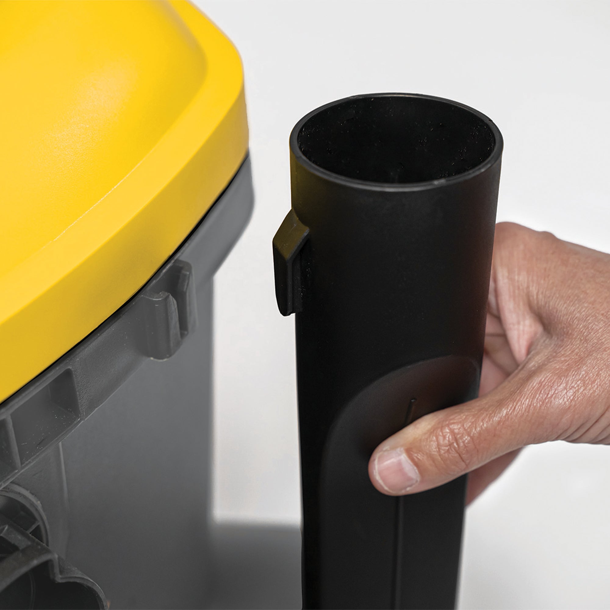 KOBLENZ - 16 GALLON - WET DRY SHOP VAC - 6.5 HP - REAR PUSH-PULL HANDLE