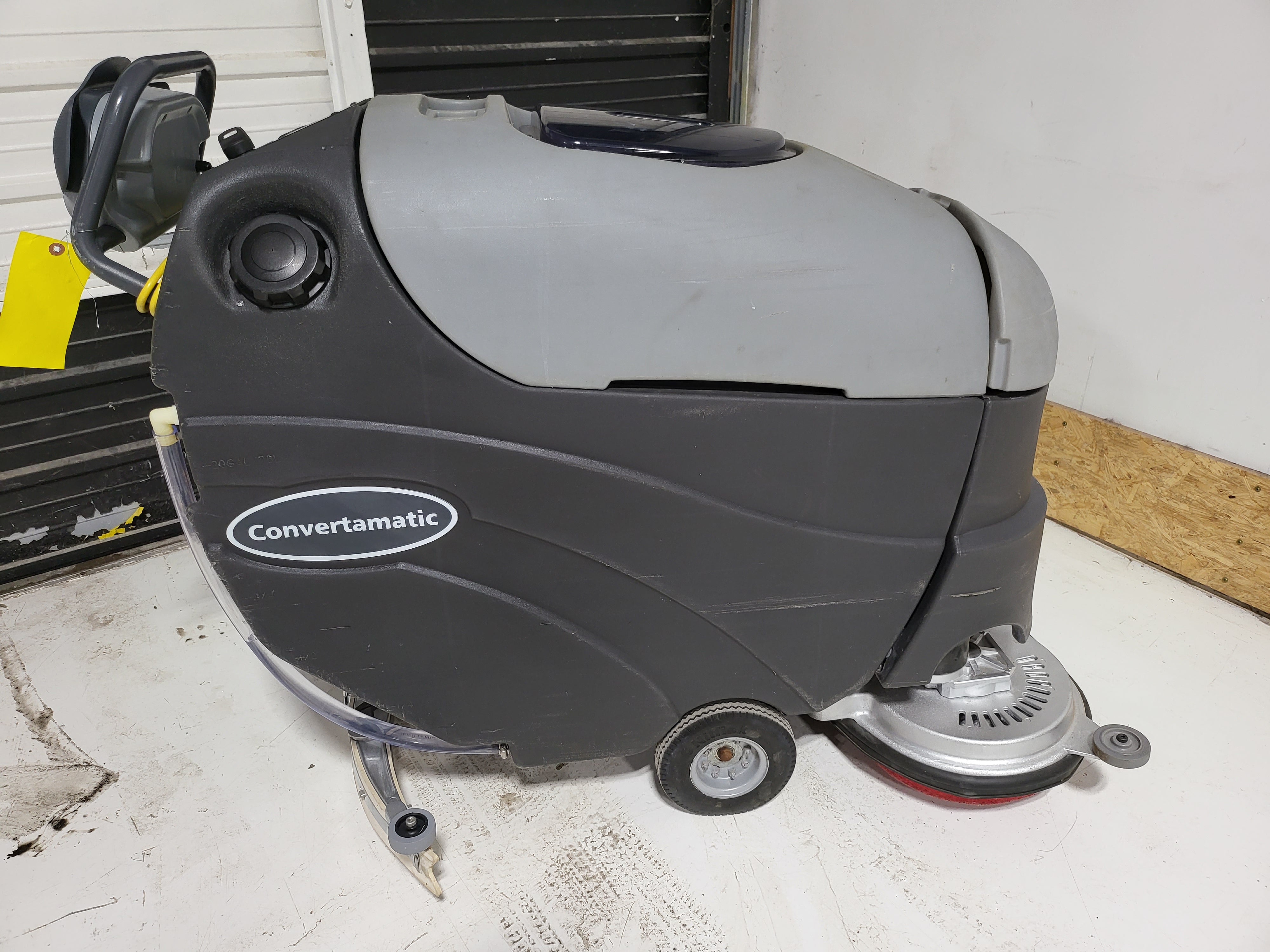 Advance - Convertamatic 28D-C - LOW HOURS - FULLY RECONDITIONED - AUTOMATIC SCRUBBER - FLOOR MACHINE - 30 DAY  PARTS WARRANTY