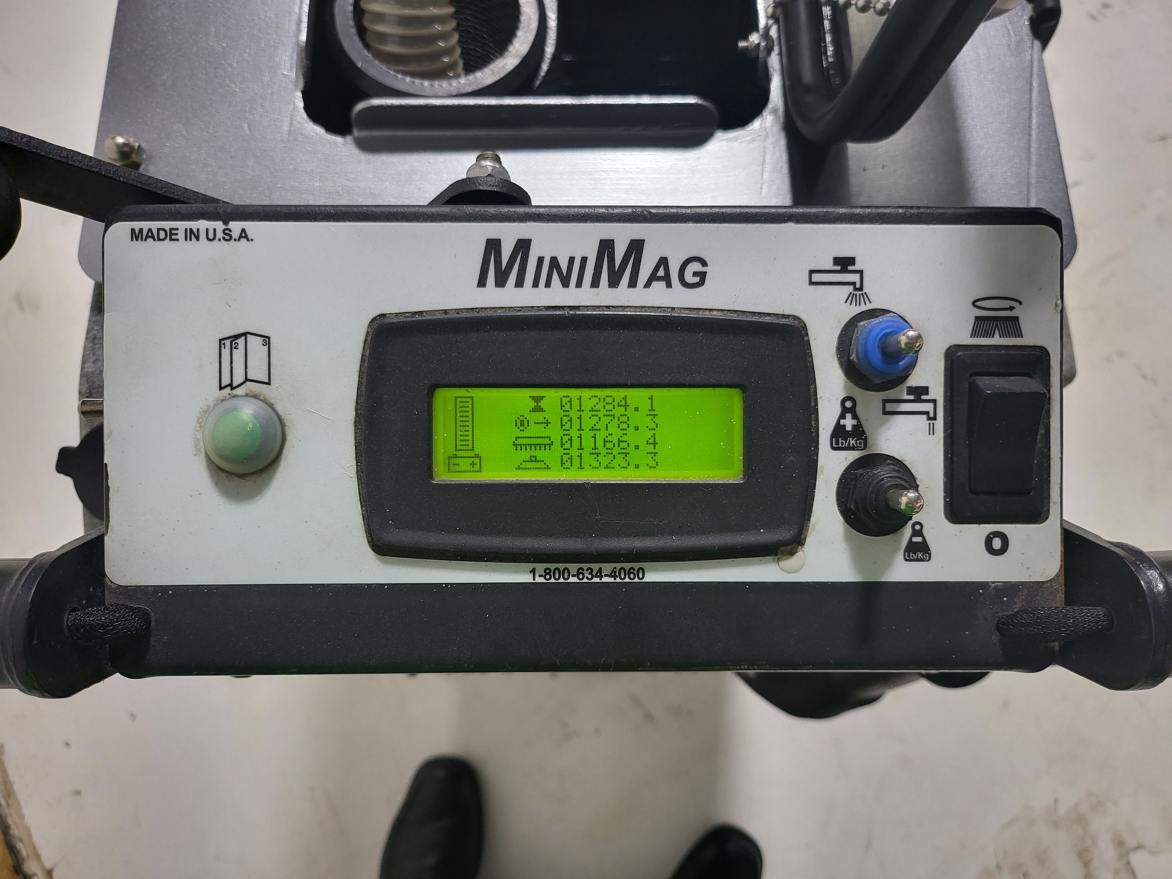 TOMCAT - MINIMAG 28-D - LOW HOURS - FULLY RECONDITIONED - AUTOMATIC SCRUBBER - FLOOR MACHINE - 30 DAY PARTS WARRANTY