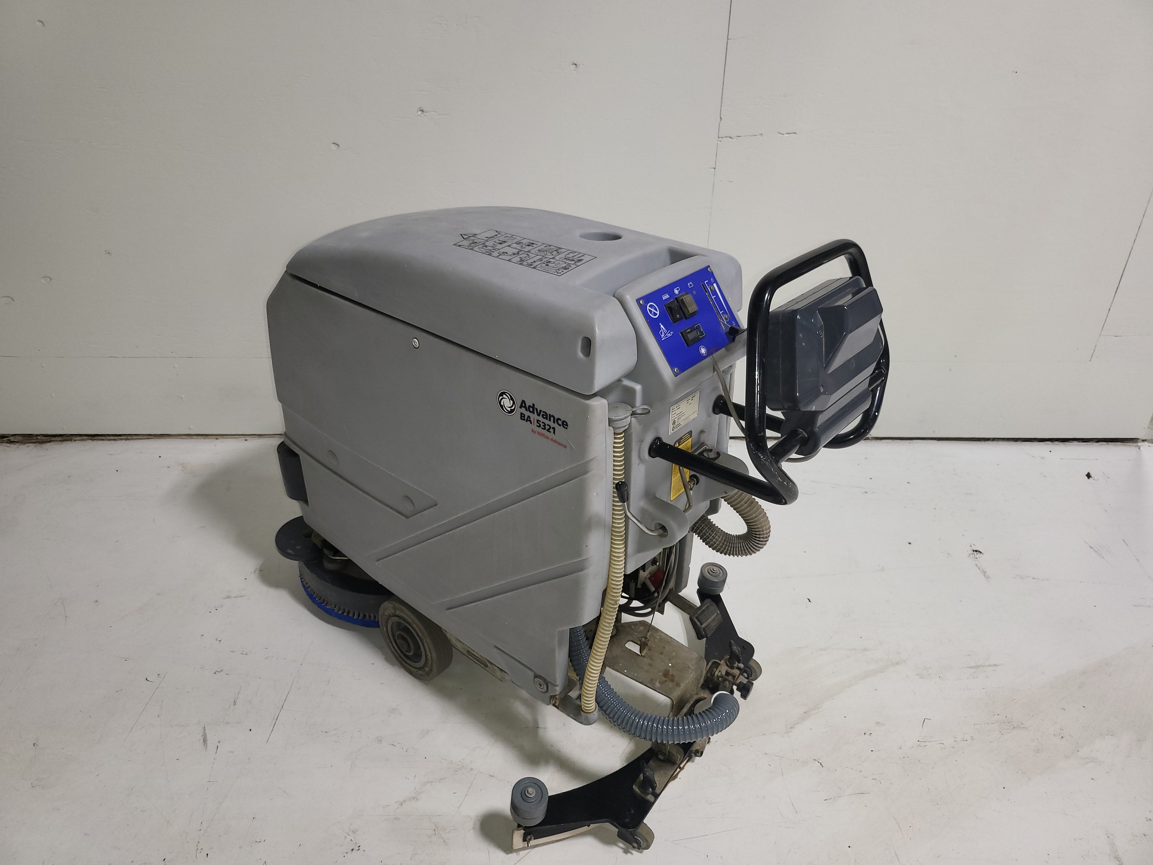 Advance BA5321 - Automatic Floor Scrubber - 20" - Brush Drive