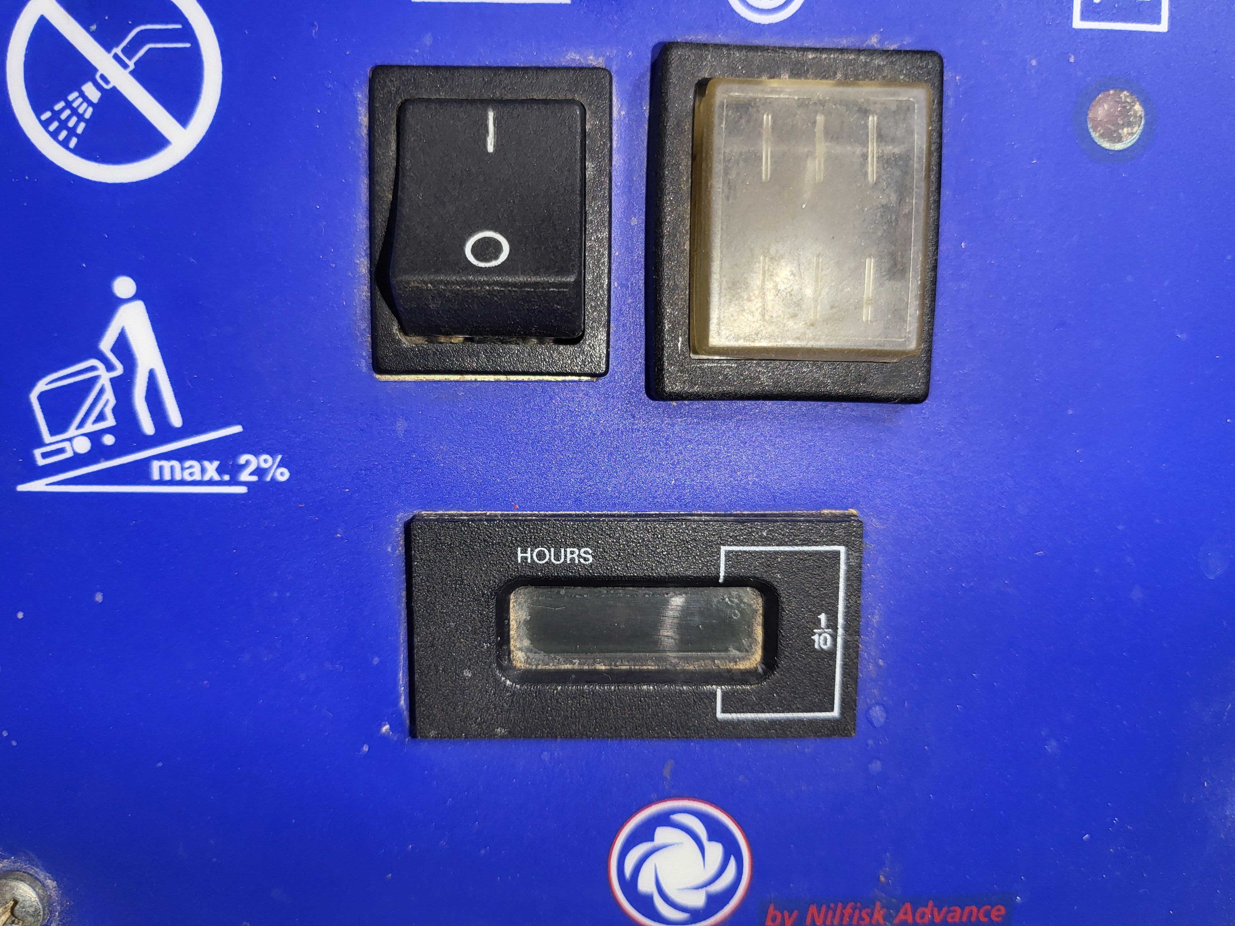 Advance BA5321 - Automatic Floor Scrubber - 20" - Brush Drive