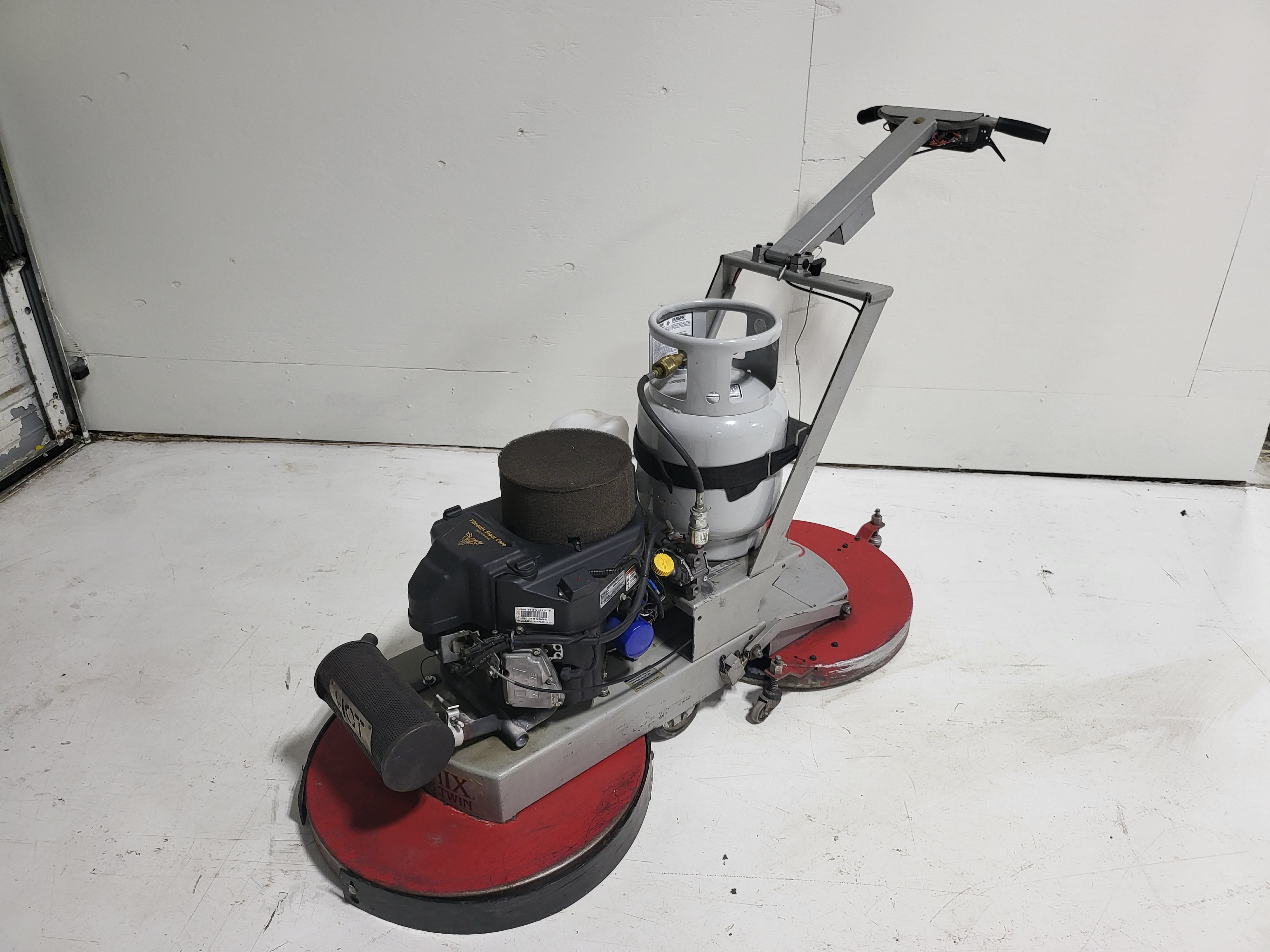 FLOOR BURNISHER - PHOENIX TITAN TWIN  - FLOOR MACHINE - BUFFER - CLEAN AND BURNISH