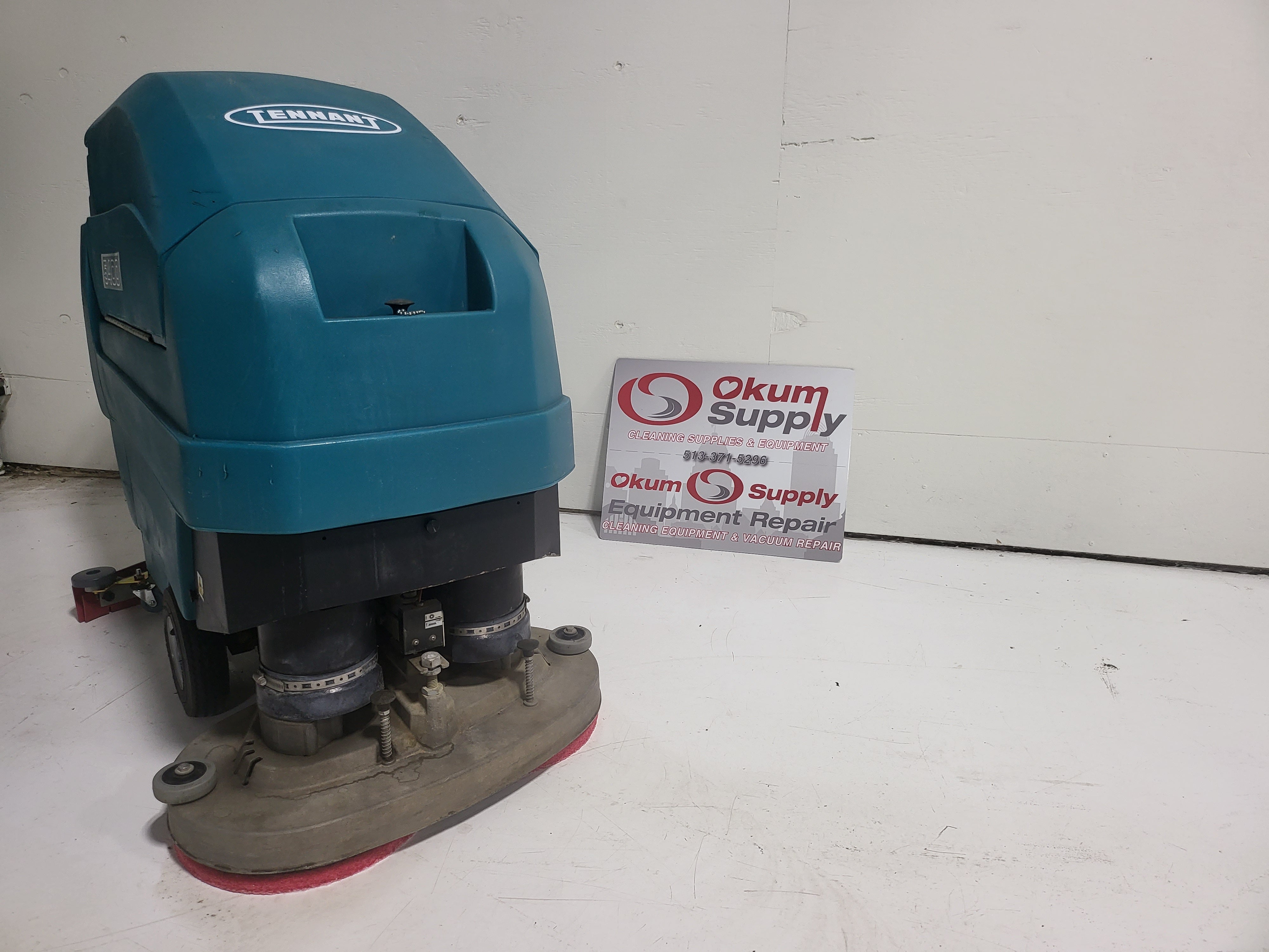 Tennant 5400 - Automatic Floor Scrubber - Refurbished - Low Hours - Floor Machine - Excellent Condition