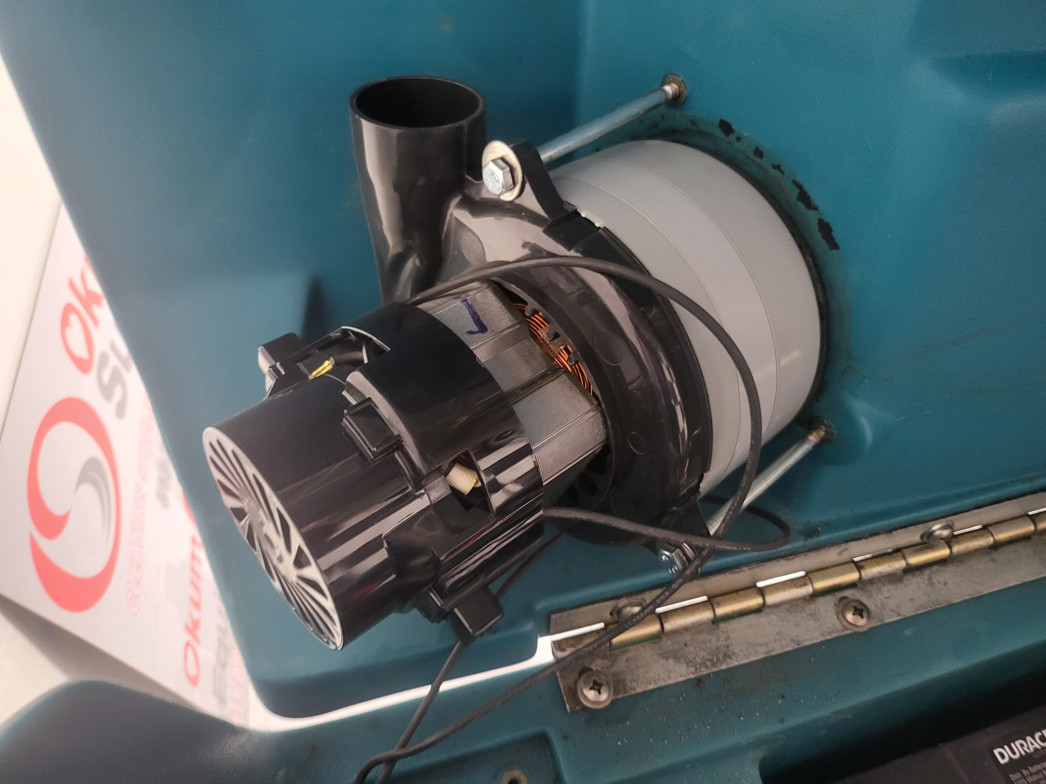 Tennant 5400 - Automatic Floor Scrubber - Refurbished - Low Hours - Floor Machine - Excellent Condition