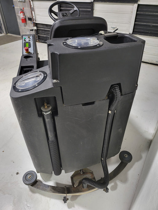 NSS 3329 - Ride On Automatic Floor Scrubber - 33" Cleaning Path - Refurbished - Floor Machine - Great Condition
