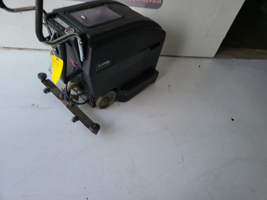 NSS Wrangler 2008 - Automatic Floor Scrubber - Refurbished -  Floor Machine - Great Condition