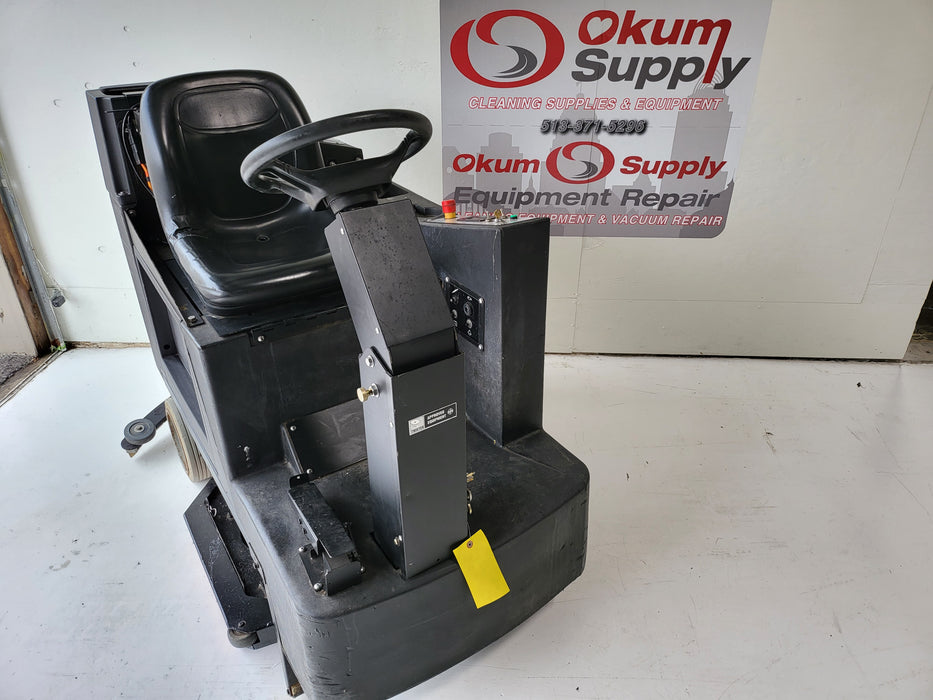 NSS 3329 - Ride On Automatic Floor Scrubber - 33" Cleaning Path - Refurbished - Floor Machine - Great Condition