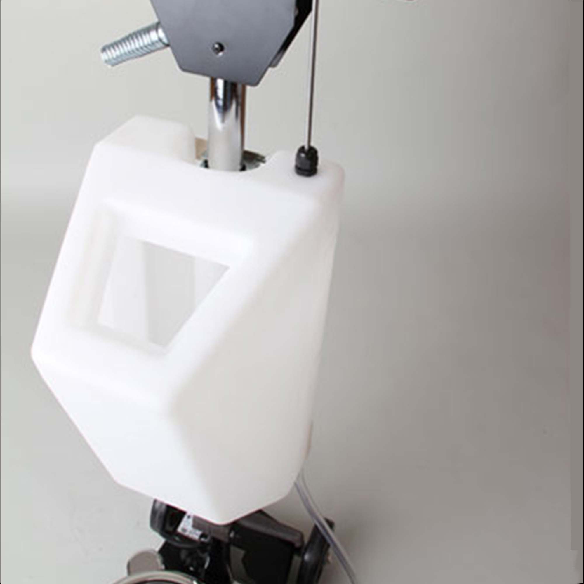 EDIC Saturn Dual Speed Floor Machine, shampoo tank attached