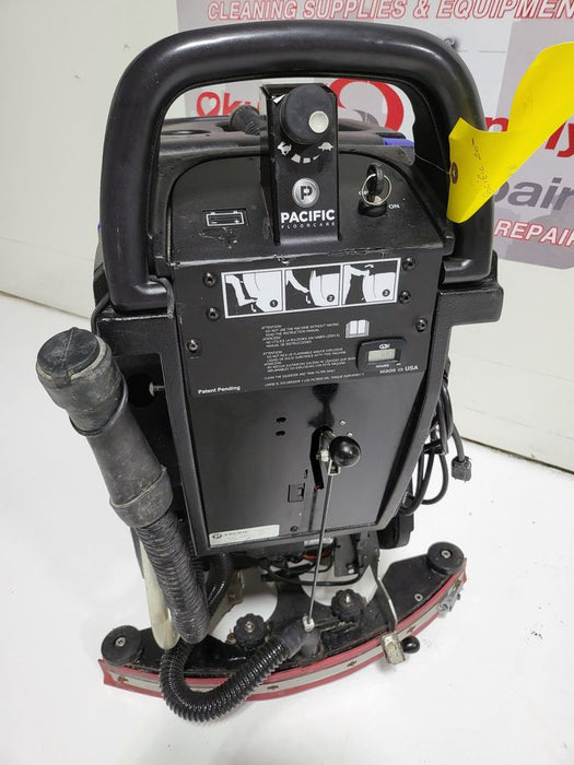 PACIFIC S20 - ORBITAL 20" - TRACTION DRIVE -EXCELLENT CONDITION - FLOOR SCRUBBER - EXTREMLY LOW HOURS