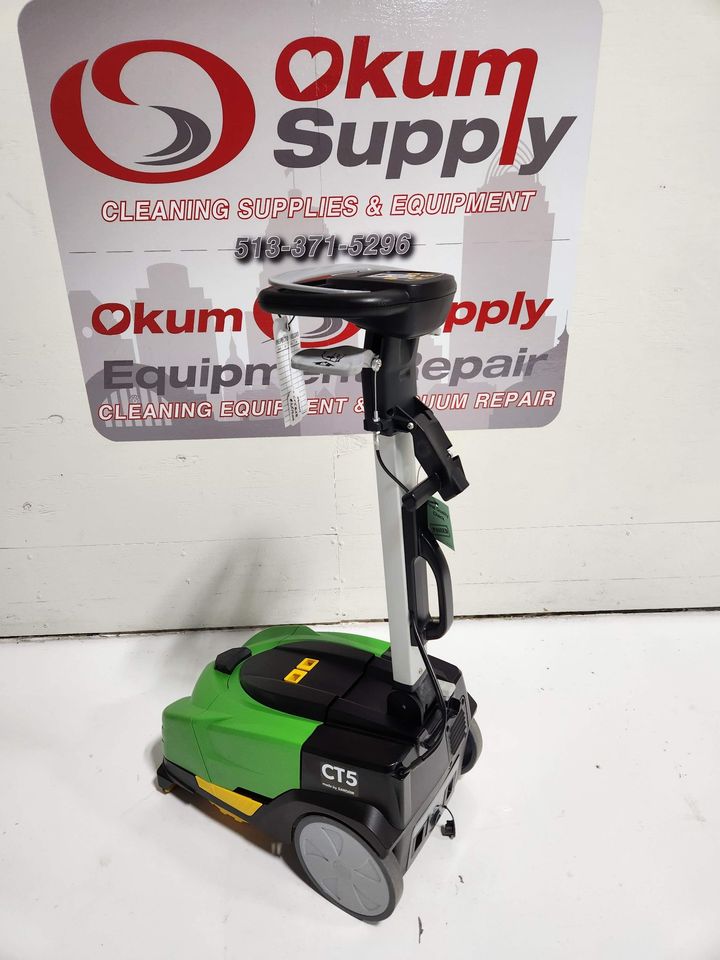 IPC EAGLE - CT5 - SHOWROOM DEMO - MINI FLOOR SCRUBBER - EXTREMLY LOW HOURS -FLOOR MACHINE -WARRANTY