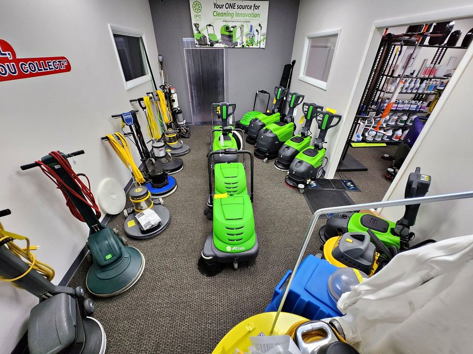 IPC EAGLE -CT15 ECS– REFURBISHED- FLOOR SCRUBBER - LOW HOURS -FLOOR MACHINE -WARRANTY – 2 AVAILABLE
